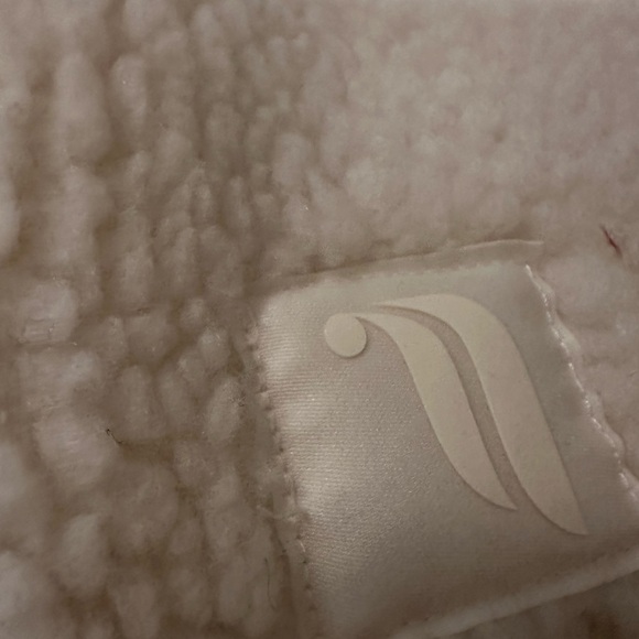 FABLETICS Cozy Shearling like bomber jacket USXL - Picture 10 of 10